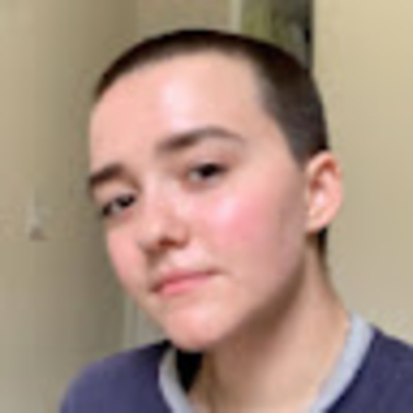 Meet your Posher, Hannah - Picture 1 of 1